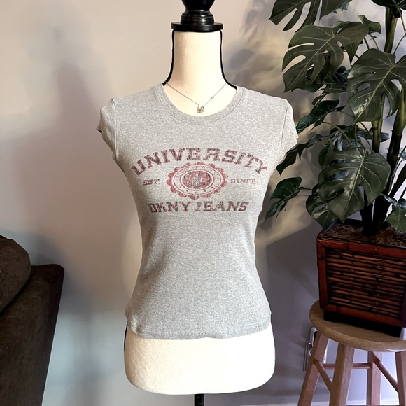 Women's DKNY Jeans Short Sleeve Tee Shirt Size Small